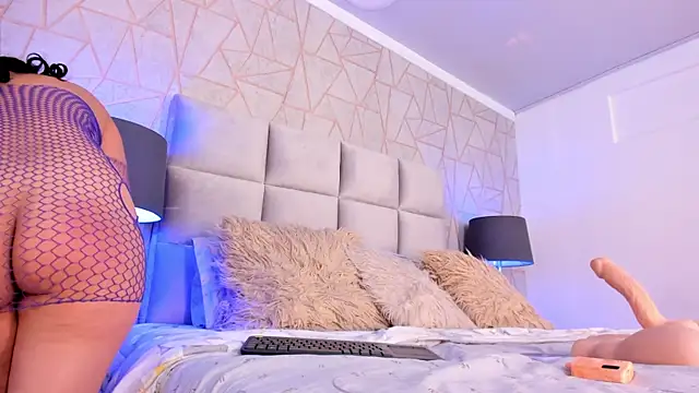 Yara Bliss  online show from 10, 1, 2026