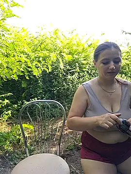 Miss tits2025 online show from 17, 7, 2026