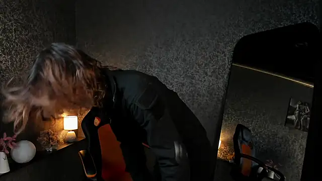 Anjela Botton online show from 9, 3, 2026