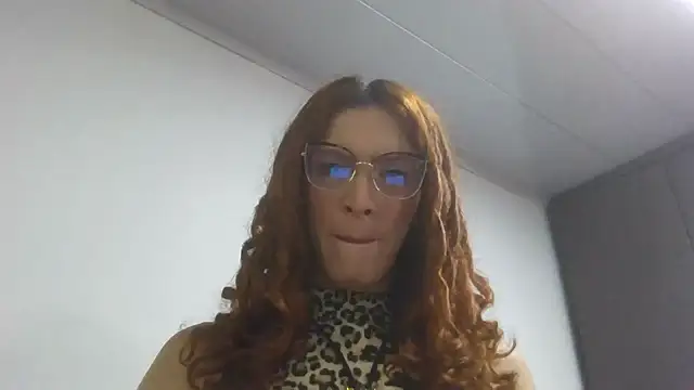 Snapshot of Emma_Lodge chatting on 8, 7, 2026 Emma Lodge online show from 8, 7, 2026