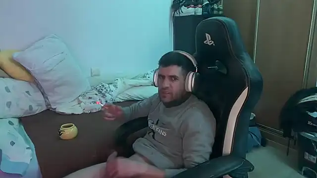 XxpartacXX19cm online show from 10, 3, 2026