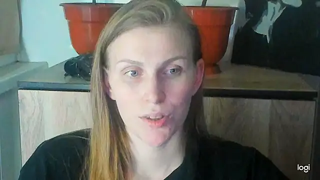 Snapshot of JuliaMuuun chatting on 24, 5, 2026 JuliaMuuun online show from 24, 5, 2026