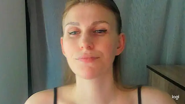 Snapshot of JuliaMuuun chatting on 12, 6, 2026 JuliaMuuun online show from 12, 6, 2026
