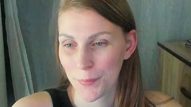Snapshot of JuliaMuuun chatting on 23, 6, 2026 JuliaMuuun online show from 23, 6, 2026