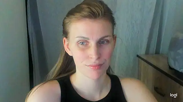 Snapshot of JuliaMuuun chatting on 25, 6, 2026 JuliaMuuun online show from 25, 6, 2026