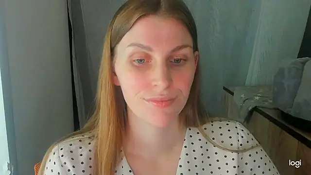 Snapshot of JuliaMuuun chatting on 28, 6, 2026 JuliaMuuun online show from 28, 6, 2026