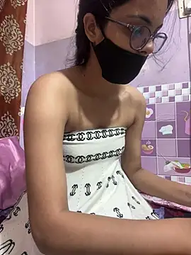 Snapshot of Sandhya_77 chatting on 7, 7, 2026 Sandhya 77 online show from 7, 7, 2026