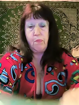 Snapshot of CrystalLime6411 chatting on 8, 4, 2026 CrystalLime6411 online show from 8, 4, 2026
