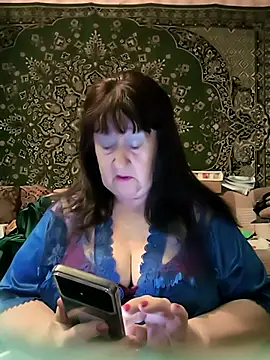 Snapshot of CrystalLime6411 chatting on 18, 4, 2026 CrystalLime6411 online show from 18, 4, 2026