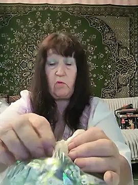 Snapshot of CrystalLime6411 chatting on 16, 5, 2026 CrystalLime6411 online show from 16, 5, 2026