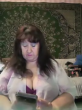 Snapshot of CrystalLime6411 chatting on 18, 5, 2026 CrystalLime6411 online show from 18, 5, 2026