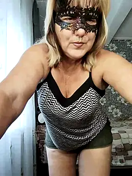 Snapshot of AliceGold5231 chatting on 25, 6, 2026 AliceGold5231 online show from 25, 6, 2026