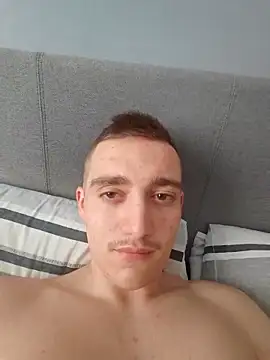 Snapshot of ASL70 chatting on 12, 9, 2025 ASL70 online show from 12, 9, 2025