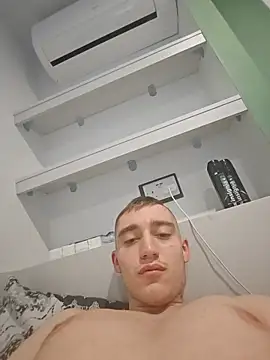 Snapshot of ASL70 chatting on 25, 10, 2025 ASL70 online show from 25, 10, 2025