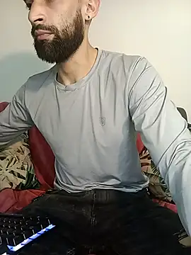 Enzo-wolf33 online show from 28, 10, 2025