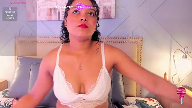 Snapshot of ValeriaJulio_ chatting on 13, 9, 2025 ValeriaJulio online show from 13, 9, 2025