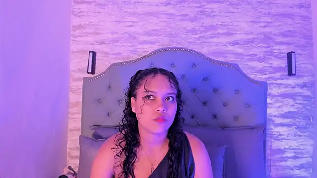 Snapshot of ValeriaJulio_ chatting on 23, 9, 2025 ValeriaJulio online show from 23, 9, 2025