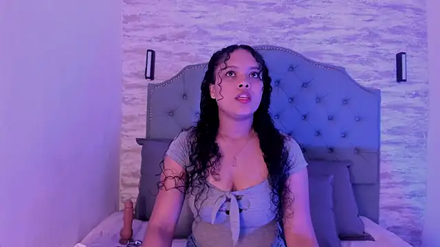 Snapshot of ValeriaJulio_ chatting on 30, 9, 2025 ValeriaJulio online show from 30, 9, 2025