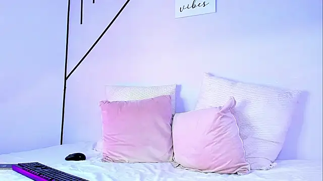 BianncaRibeiro online show from 29, 9, 2025