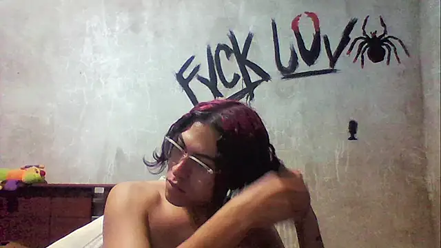 dirty model online show from 30, 11, 2025