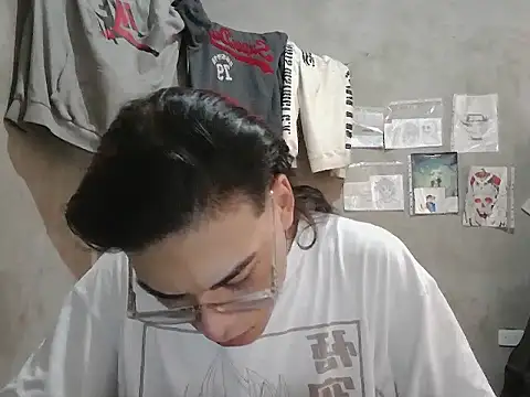 Snapshot of dirty_model chatting on 18, 4, 2026 dirty model online show from 18, 4, 2026