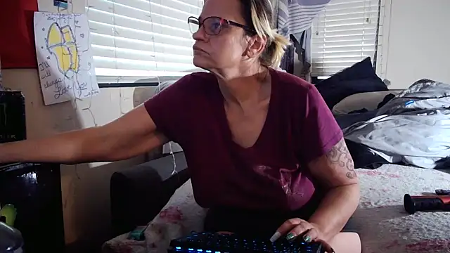 Snapshot of PremiumKitty chatting on 2, 2, 2026 PremiumKitty online show from 2, 2, 2026