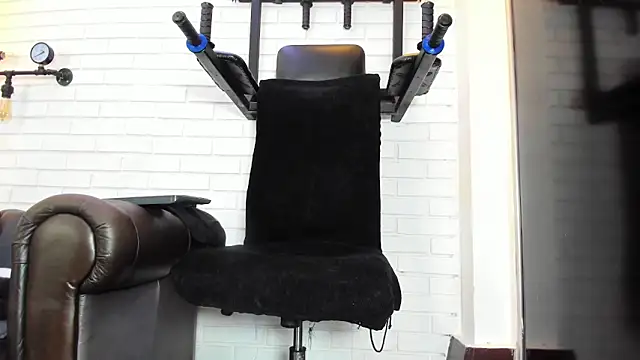 ItaloMoore online show from 11, 2, 2026