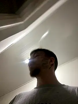 Snapshot of Kissmalditox chatting on 3, 11, 2025 Kissmalditox online show from 3, 11, 2025