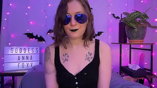 mistressannafoxx online show from 1, 12, 2025