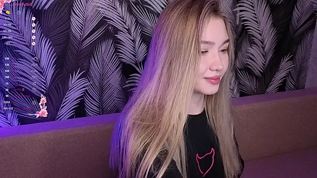 Snapshot of Yuki_Star chatting on 24, 10, 2025 Yuki Star online show from 24, 10, 2025