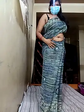 Snapshot of reena502 chatting on 15, 9, 2025 reena502 online show from 15, 9, 2025