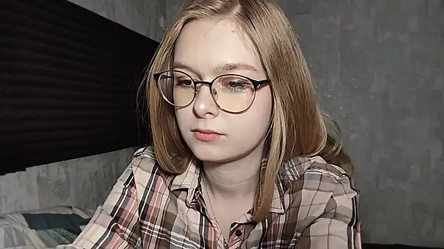 Snapshot of LiaVibes chatting on 25, 2, 2026 LiaVibes online show from 25, 2, 2026