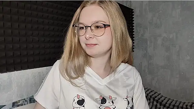 Snapshot of LiaVibes chatting on 2, 3, 2026 LiaVibes online show from 2, 3, 2026