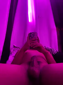 saj taylorr17 online show from 2, 12, 2025