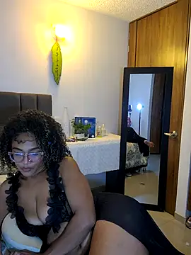 Snapshot of BiiancaEstradaa chatting on 14, 6, 2026 BiiancaEstradaa online show from 14, 6, 2026