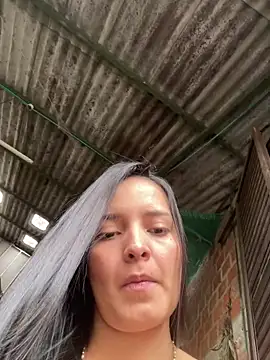 Mia jhoonson online show from 14, 11, 2025