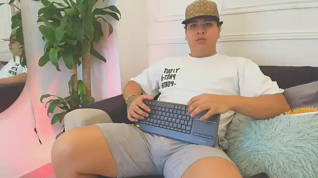 Naim Bennetsex online show from 26, 10, 2025