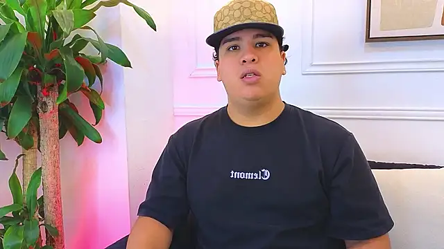 Naim Bennetsex online show from 5, 3, 2026