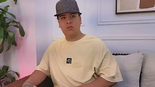 Naim Bennetsex online show from 10, 4, 2026