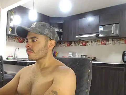 Snapshot of Ana_ThiagoxX chatting on 12, 10, 2025 Ana ThiagoxX online show from 12, 10, 2025