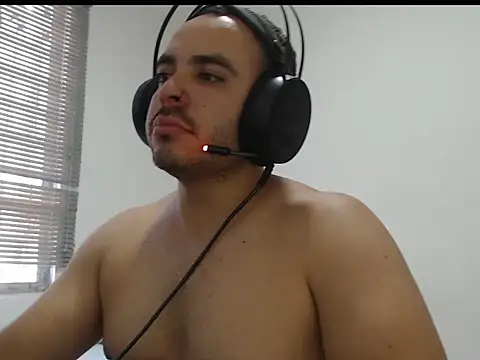 Ana ThiagoxX online show from 9, 3, 2026