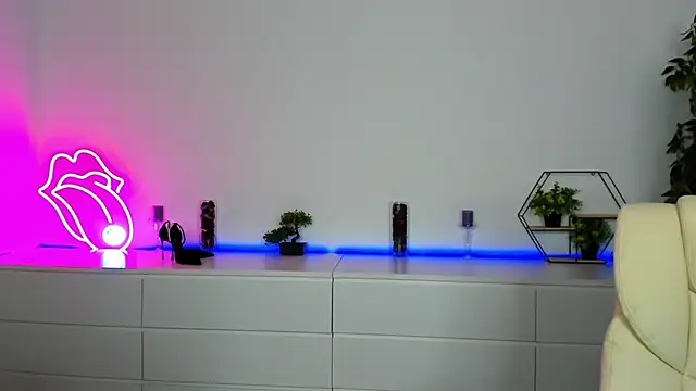 Snapshot of Anna_Snows chatting on 28, 11, 2025 Anna Snows online show from 28, 11, 2025