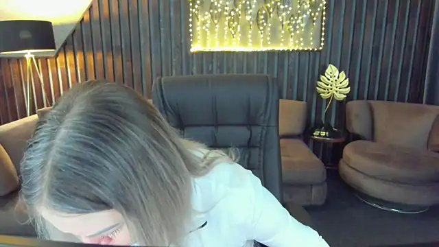 Anna Snows online show from 28, 3, 2026