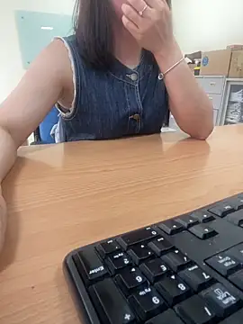 -NhaKy22 online show from 20, 4, 2026