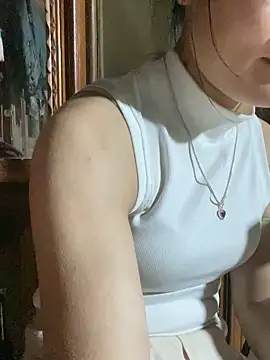 Snapshot of PhanHaa chatting on 25, 2, 2026 PhanHaa online show from 25, 2, 2026