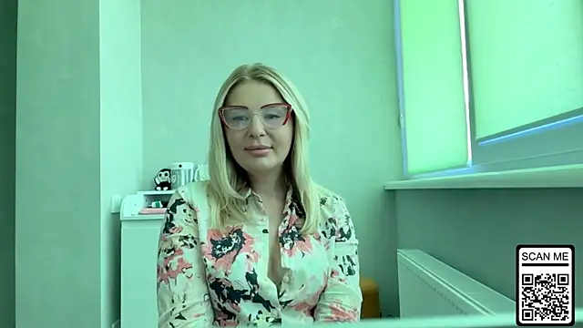 Blondie xoxoxo online show from 14, 7, 2026