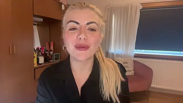 princess17 online show from 16, 9, 2025