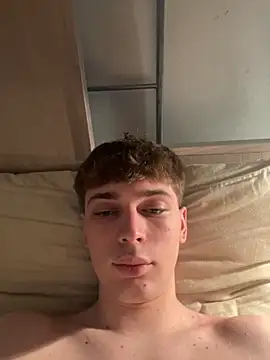 Snapshot of Fappatore_Nato05 chatting on 13, 9, 2025 Fappatore Nato05 online show from 13, 9, 2025