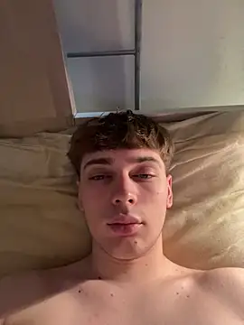 Snapshot of Fappatore_Nato05 chatting on 16, 9, 2025 Fappatore Nato05 online show from 16, 9, 2025