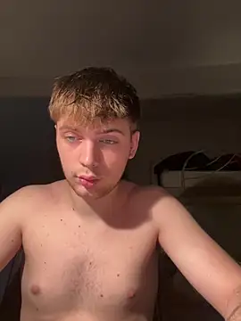 Snapshot of Fappatore_Nato05 chatting on 2, 10, 2025 Fappatore Nato05 online show from 2, 10, 2025